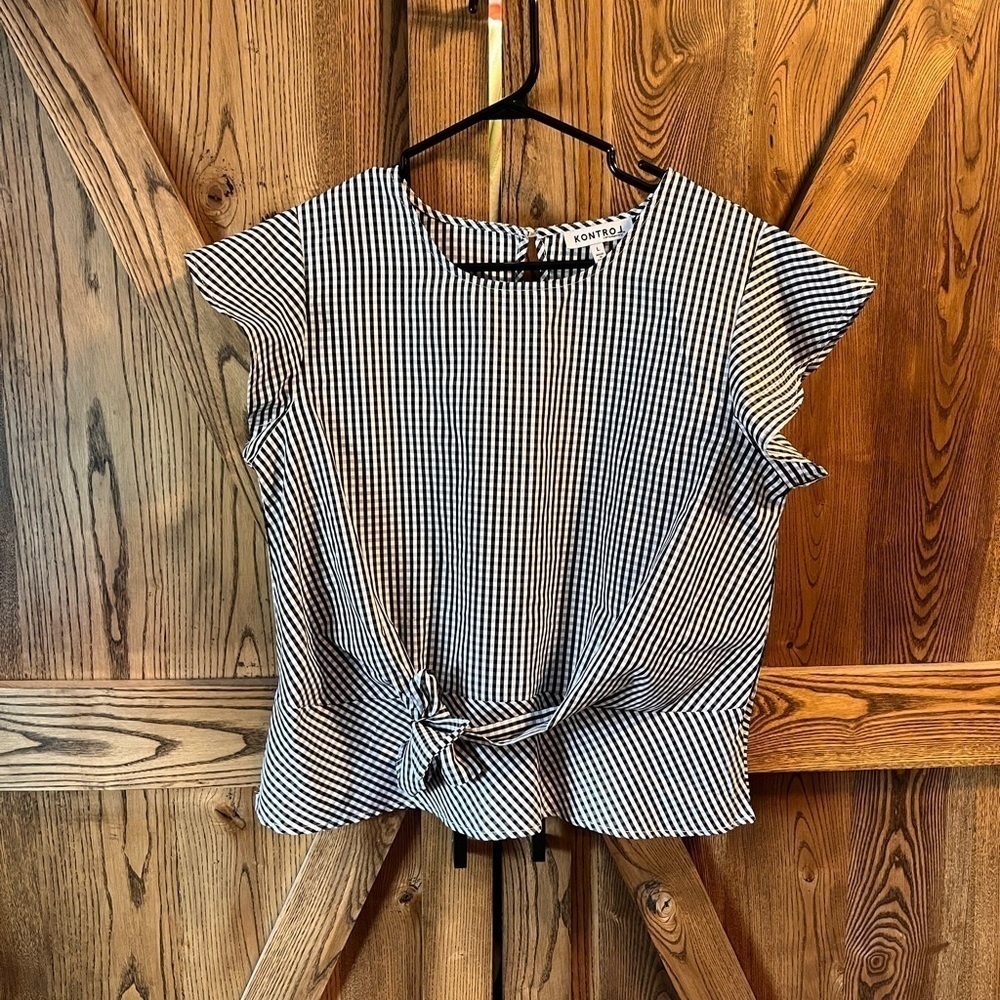 KONTROL crop top L - Picture 2 of 8